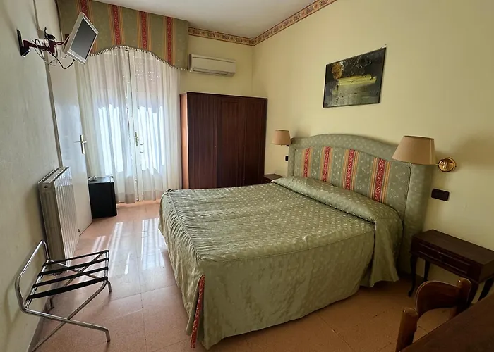 Hotel Ely Viareggio
